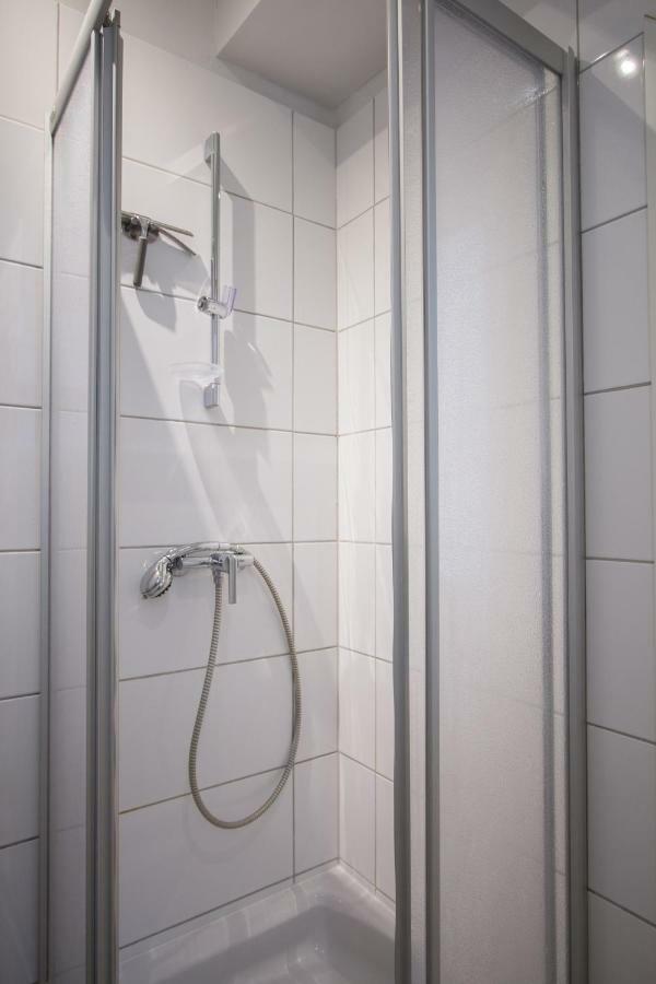 Porzellangarten Apartment I Contactless Check-In Wenen Buitenkant foto